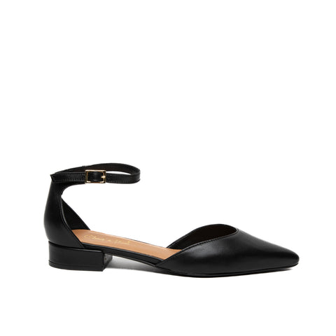 WOMEN'S BLACK CLOSED TOE SANDAL IN LEATHER