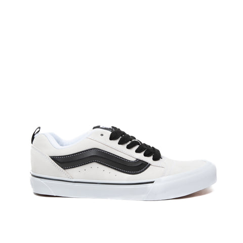 KNU SKOOL SUEDE WHITE/BLACK UNISEX LEATHER SNEAKERS