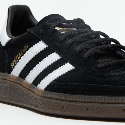 HANDBALL SPEZIAL CBLACK/FTWWHT/GUM5 SNEAKERS UNISEX IN PELLE DB3021 NERO ADIDAS 