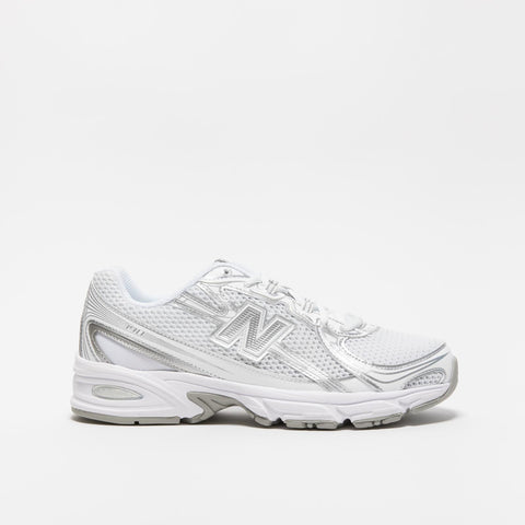 U740WM2 WHITE SNEAKERS UNISEX IN TESSUTO