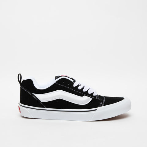 KNU SKOOL BLACK/TRUE WHITE SNEAKERS UNISEX IN PELLE